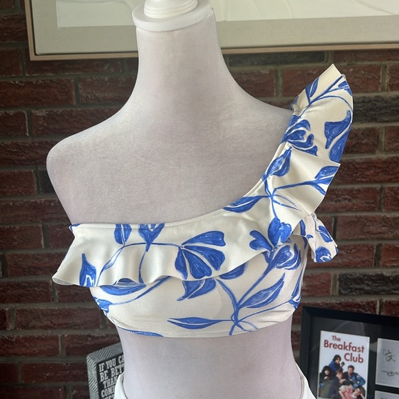PatBO Nightflower One Shoulder BIKINI TOP Size Small NWT - Picture 2 of 5